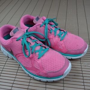Nike Flex 2012 Women Pink Athletic Running Shoes Size 9.5 #512108-602 EUC. 250pe